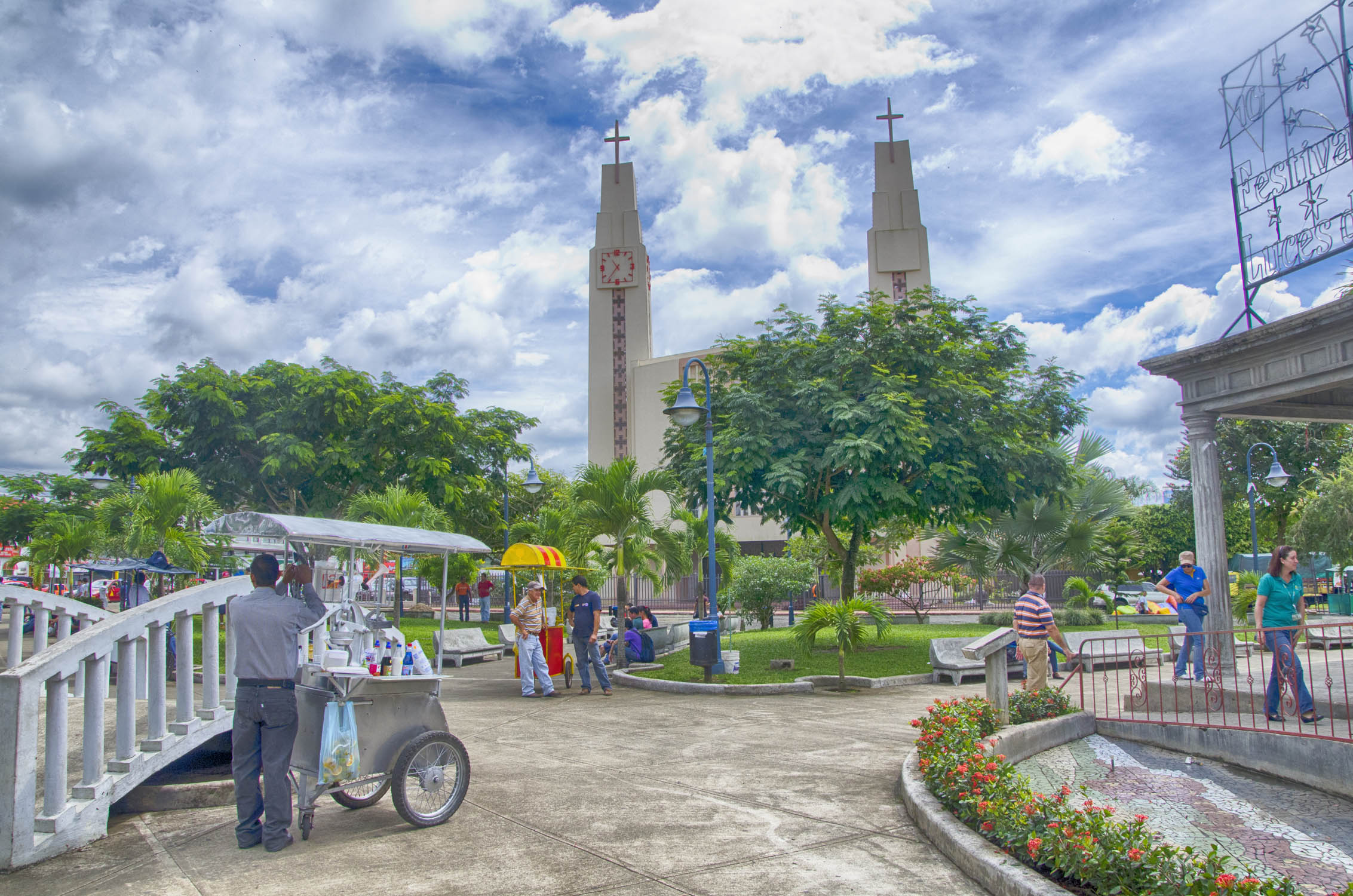 Downtown San Isidro de El General with the cathedral and plaza